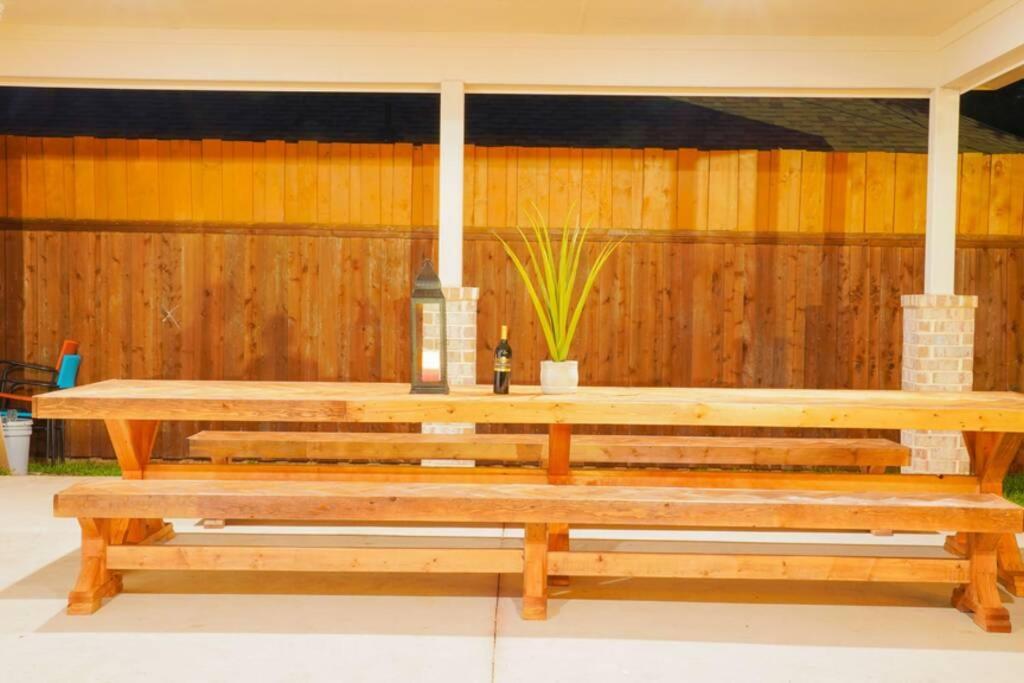 Dallas 4Br Large Yard W Hot Tub , Fire Pit And Basketball Hoop Bagian luar foto
