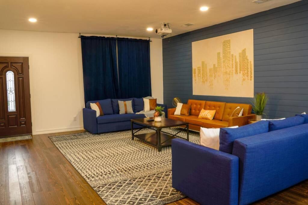 Dallas 4Br Large Yard W Hot Tub , Fire Pit And Basketball Hoop Bagian luar foto