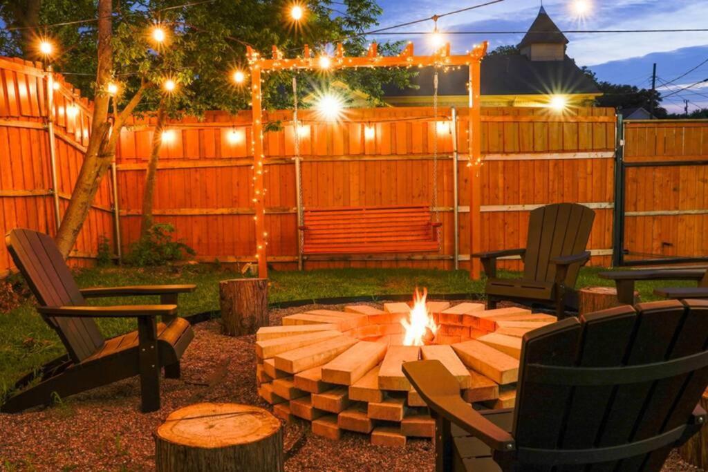 Dallas 4Br Large Yard W Hot Tub , Fire Pit And Basketball Hoop Bagian luar foto